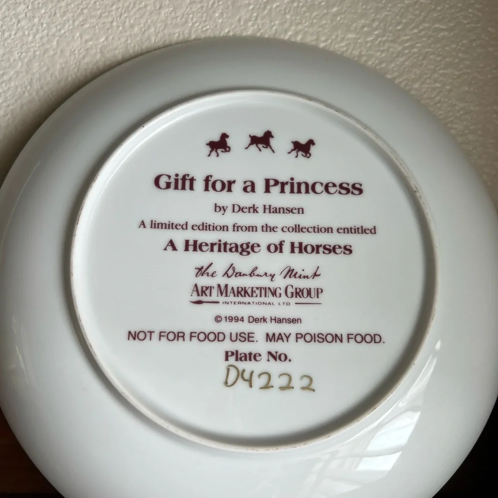 Decorative Horse Plate with Native American Design - Picture 2 of 2